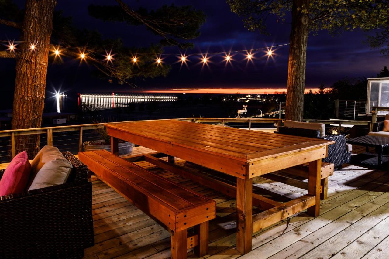Looking Glass Beachfront Inn Grand Haven Exterior foto